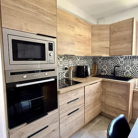 2 Grand Jardin, A 350 M De La Avec Climatisation Apartmán